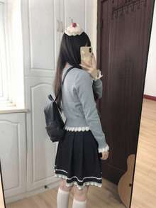 Cardigan Rajut Renda Lembut Gaya Korea yang Imut dengan Leher Bulat - Grey - View 2