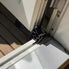 1pc Window & Door Stopper - Window Blocker, Sturdy Plastic Anti-Collision Buffer Strip And Track Lock Set, Prevents Window Shaking, Suitable For Office Windows, Hotels, Balcony Partitions, Ventilation And Privacy Protection - Multiple Styles - View 3