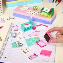 MGA Entertainment Miniverse Make It Mini Foods Diner Series 4 Set Minature Toys(Random) - Multicolor - View 8