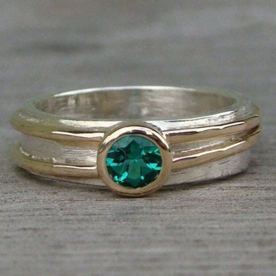 Gmzalx Women's Luxury Vintage Ring, Green Contrast Striped Design, Sparkling Elegant Style, Suitable For Daily Wear, Commuting, Party And Gift - Two-color - View 1