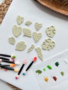 2/12pcs Exquisite Tropical Leaf Resin Clay Cutters - Melon Leaf And Ginkgo Leaf Shapes, Botanical Bohemian Craft Tools, Suitable For DIY Earrings, Jewelry Making And Plant Lover Gifts - White - View 3