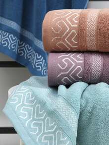 1PC Geometric Pattern Minimalist Bath Towel/4pcs Set Bath Towel Set - Soft & Comfortable Terry Material - Absorbent - Suitable For Bathroom, Home Decor, Gym, Vacation Travel, Holiday Gift, Home Decor Item - Purple - View 6