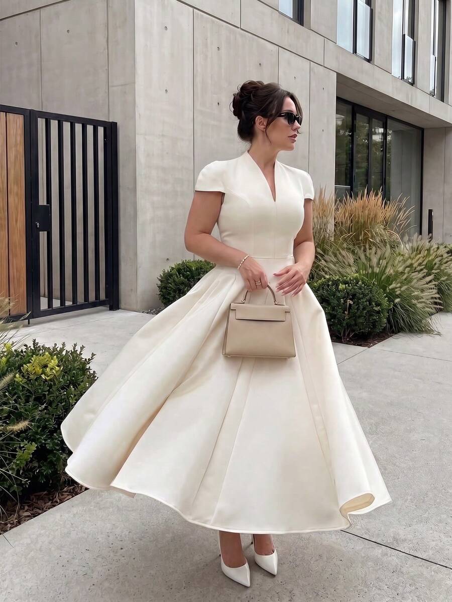 Robe élégante grande taille pour femmes avec col en V, manches courtes, taille cintrée et coupe trapèze, robe de soirée amincissante pour le quotidien, les rendez-vous, le travail, l'été - Nude - Voir 1