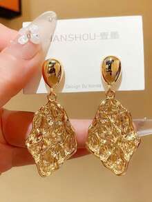 1 Pair Metal Geometric Pleated Drop Earrings, New Minimalist Design, High-End Niche Fashion Earrings For Women, Suitable For Daily Wear And Party - Multicolor - View 7