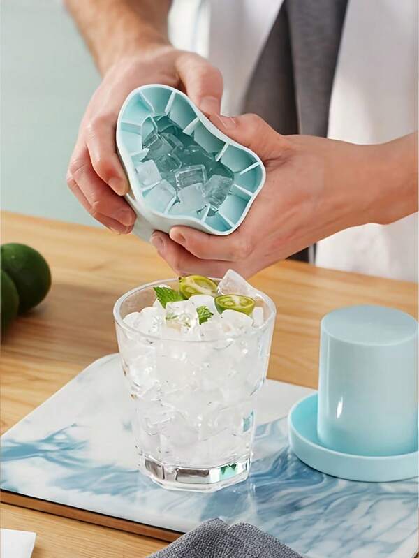 Mini Ice Cube Tray, Multiple Colors Available, Small Ice Mold With Lid, Portable Ice Tray For Home Use, Whiskey Ice Cube Maker, Suitable For Cold Drinks