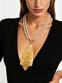 1pc Women's Vintage European & American Style Double Layer Cream Faux Pearl Y-Shaped Long Necklace, Gold Handmade Hammered Textured Large Water Drop Pendant Collarbone Necklace, Suitable For Party, Banquet, Vacation Party - Golden Yellow+White - View 2