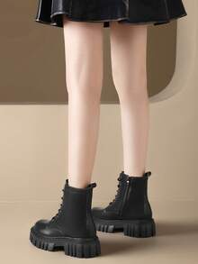 Botas Militares Mujer Plataforma Piel Sintética Negras, Botas Cortas con Cordones y Cremallera Lateral, Suela Gruesa Antideslizante, Estilo Urbano Ideal para Otoño e Invierno - negro puro - Ver 6