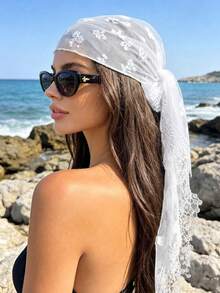 1pc Bohemian Style Lace Triangle Headscarf, French Vintage Mesh Headscarf, Beach Vacation Decorative Hair Accessory - White - View 1
