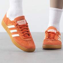 Adidas Originals HANDBALL SPEZIAL Comfortable Versatile Mid-Top Sneakers Unisex - Brick Red - View 3