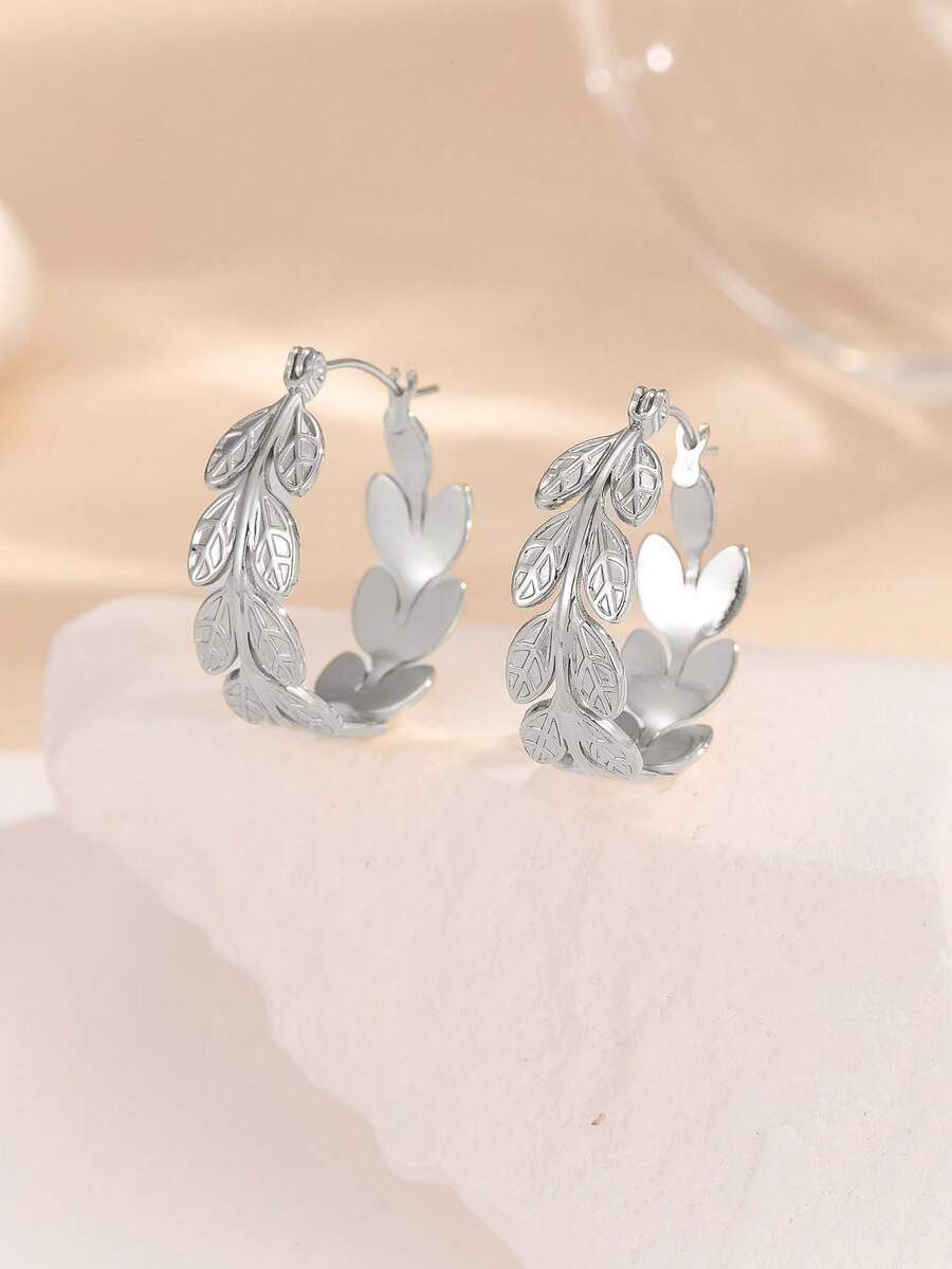 1 Pair Gold And Silver Leaf Decorated Hoop Earrings Suitable For Women's Daily Wear - Silver - View 1