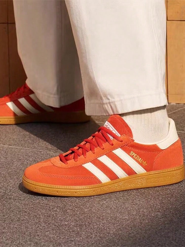 Adidas Originals HANDBALL SPEZIAL Comfortable Versatile Mid-Top Sneakers Unisex - Brick Red - View 1