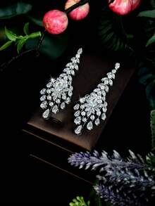 1 Set Elegante Floral de Zirconia Pesada de 4 Piezas, Accesorios de Vestido para Negocios, Gala Nocturna, Alfombra Roja, Pasarela y Ceremonia de Premiación - Plateado - Ver 3