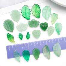 20 buah Liontin Daun Hijau Kaca untuk Pembuatan Perhiasan DIY Anting Liontin Berbagai Desain untuk Pembuatan Perhiasan Gelang Kalung - Hijau - View 5