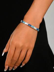 Light Luxury Niche Gradient Ocean Blue-Green Thin Bracelet, Suitable For Daily Wear, Party, Ball, Banquet, Anniversary And Holiday Gift - Multicolor - View 4