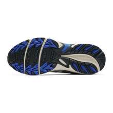 Asics Women Casual Athletic Shoes - 白色 - 查看 4