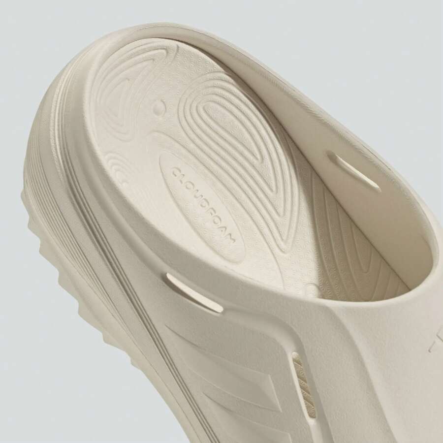 Adidas OZWAVE Clog Fashion Versatile Anti-Abrasion Anti-Slip Closed-Toe Slippers Unisex White JR9272 - Baby Blue - View 1