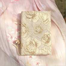 精緻刺繡花卉書套，適用於平裝書 | 水彩花卉圖案可水洗柔軟布料 A5 書套，適用於 8.6 X 5.5 英吋書籍 | 可調節保護套，適用於筆記本與精裝聖經 - 書套 - 查看 10