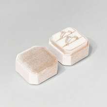 1 Stück 5*4,5*4,5cm Samt Ringbox, Samt Verlobungsring Box, geeignet für Hochzeit Vintage Doppel-Slot Ringbox, kann Ringe und Ohrringe halten, geeignet für Heiratsantrag, Hochzeit, Geschenk, Jahrestag, Frauen Aufbewahrung Organisation Reise Notwendigkeit Schulanfang Wohnheim Aufbewahrung - Verschiedenfarbig - Übersicht 15