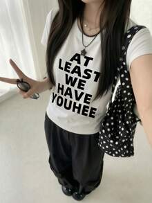 女款圓領短袖T恤，夏季新款字母印花，美式辣妹風，時尚休閒百搭修身短版上衣，白色 - 白色 - 查看 6