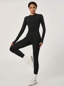 NcmRyu Women's One Set Solid Color Seamless Round Neck Short Sleeve Butt-Lifting Tight Cropped Pants Sports Outfit - Black - View 8