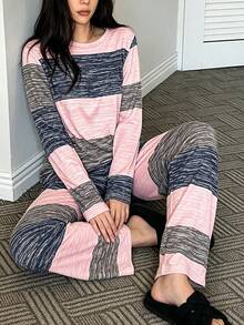女款條紋拼色圓領長袖上衣與長褲家居服套裝 - 彩色 - 查看 4