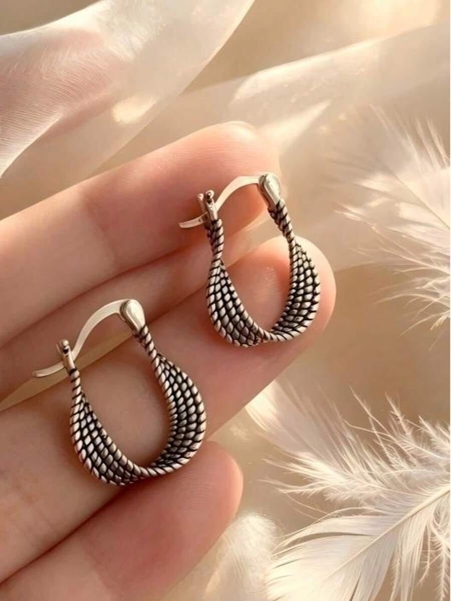 1 Pasang Anting-Anting Apathetic Twisted Personalized, Anting-Anting Stud Mewah Kelas Atas untuk Wanita, Desain Baru, Serbaguna untuk Bepergian dan Kencan - Perak - View 1
