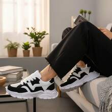 Unisex Casual Sports Sneakers Women's Skate Shoes - 拖拉機*pt - 查看 3