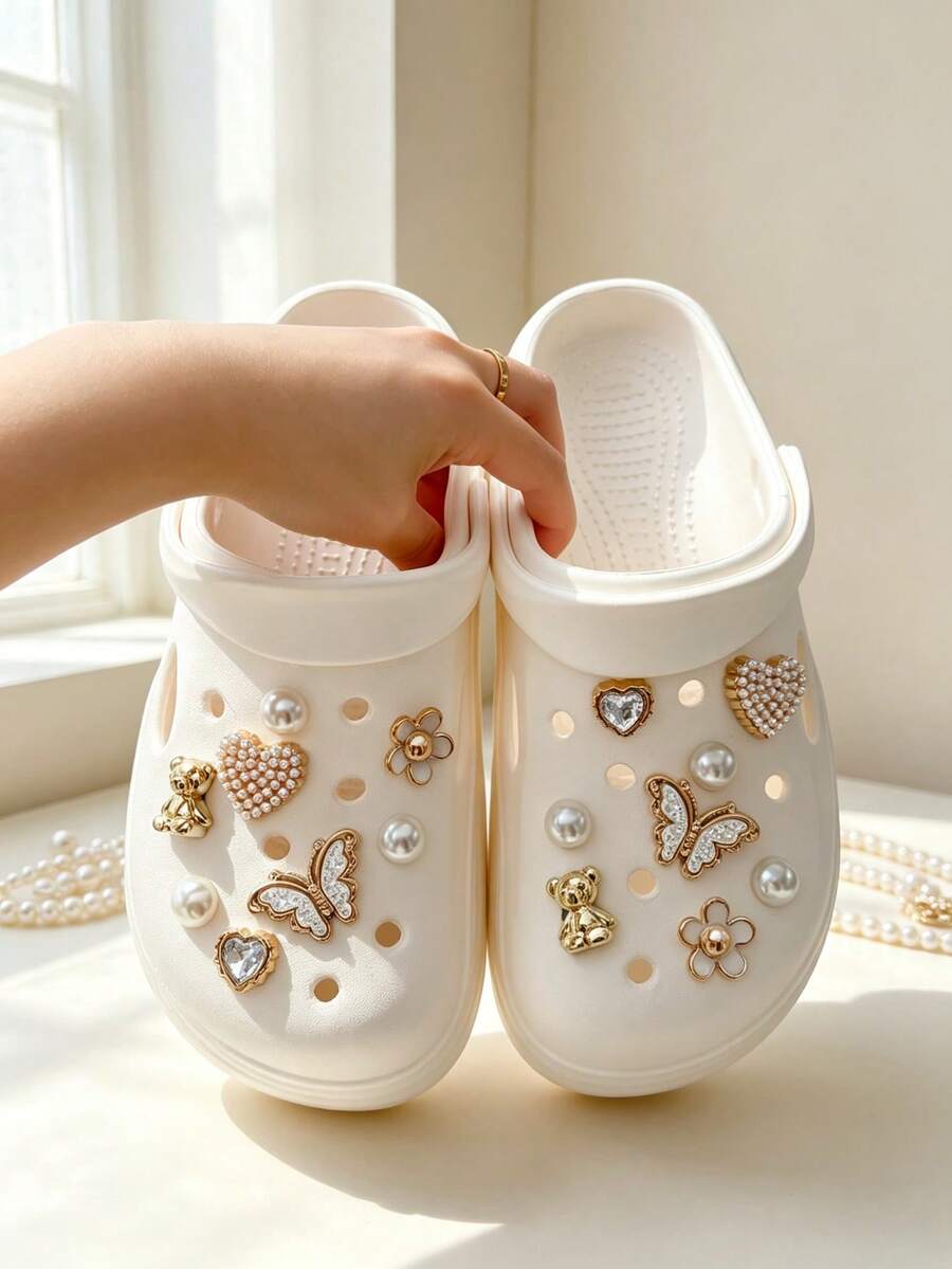 16pcs Elegant Versatile ABS Butterfly Pearl Heart Shoe Charms, DIY Detachable Shoe Decorations, Bear Rhinestone Heart Shoe Accessories Suitable For Clogs, Women's Sandals, Slippers, Beach Shoes, Holiday Gifts - Gold - View 1