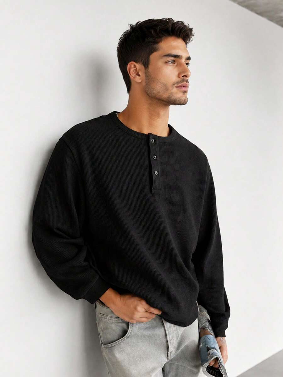 1pc Men's Herringbone V-Neck Knit T-Shirt, Comfortable Breathable Lightweight Non-Pilling, Casual T-Shirt, Low-Key Vintage Style, Suitable For Spring/Summer Daily Wear - Black - View 1