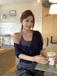 Kamisol Bergaris + Kaos V-Neck Longgar, Set 2 Potong Serbaguna untuk Memperampingkan Tubuh (Garis Acak) Elegan untuk Musim Panas - Angkatan laut - View 2