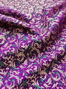 1 pieza de tela de brocado jacquard floral púrpura ornamentada, textil tejido con fondo púrpura y flores de volutas doradas-verdes, material duradero y lujoso para vestimenta, vestidos de noche, tapicería, cortinas, fundas de cojín, decoración del hogar clásica y opulenta - 1 - Ver 11