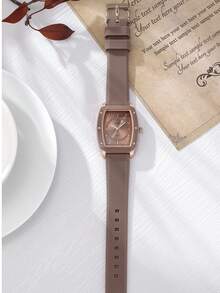 1 pièce Montre-bracelet à quartz simple, abordable, décontractée et polyvalente pour femmes, convenant aux sorties décontractées - Camel - Voir 4