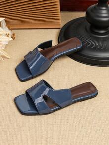 Women's Flat Sandals 2026 Spring/Summer New Versatile Soft Sole Beach Slippers Fashion Roman Sandals Plus Size Women's Shoes 41-43 - Blue - View 3