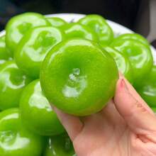 1pc Realistic Green Apple Squeeze Toy, Super Soft Glossy TPR Fruit Squishy Toy, Stress Relief Fingertip Toy, Fun Prank Sensory Decompression Toy, Suitable As Gift For Teens And Adults - Multicolor - View 2