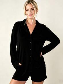 Ensemble pyjama femme couleur unie avec col revers, boutons devant, manches longues + short, vêtements d'intérieur décontractés et doux avec poches - Noir - Voir 3