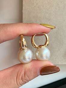 1 Pasang Anting Jepit Mutiara Imitasi Elegan, Cocok untuk Pemakaian Sehari-hari Wanita Saat Berpergian - Putih - View 5