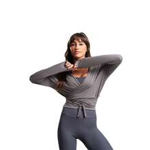 Casualizze Cropped V-Neck Wrap Blouse With Long Sleeves And Tie Detail In Soft And Comfortable Viscose. One Size Fits Sizes 38 To 44 (Brazilian Sizes). - 灰色 - 查看 1