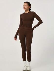 NcmRyu Women's One Set Solid Color Seamless Round Neck Short Sleeve Butt-Lifting Tight Cropped Pants Sports Set - Mocha Brown - View 6