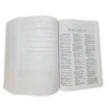 RVR60, Biblia de Estudio MacArthur, Tapa rústica, Café tapa blanda encuadernado en cartulina plastificada - Libro único - Ver 5
