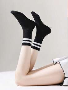 1/5/6/10 Pairs Unisex Casual Minimalist Fashion Versatile Sweat-Absorbing Breathable Mid-Calf Socks Couple Mid-Length Socks - Multicolor - View 5