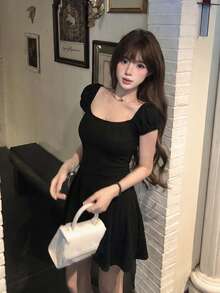 Gaun Lengan Pendek Serbaguna dengan Desain Vintage yang Dapat Dilapisi, Warna Hitam Elegan untuk Musim Panas - Hitam - View 2