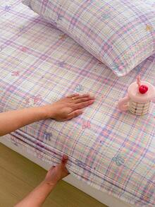 1 Set Sweet Macaron Pink & Purple Plaid Bedding Set, Soft & Comfortable Bubble Gauze Texture, Includes 1 Fitted Sheet And 2 Pillowcases, No Filling, Suitable For Dorm, Bedroom, Home Use, Multiple Sizes Available, All Season - Multicolor - View 4