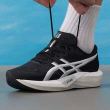 Asics Women Running Shoes - 黑色/白色 - 查看 2