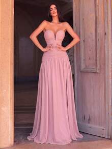 Elegant Women's Strapless Chiffon Maxi Dress With Slit And Pleated Details, Suitable For Formal Occasions And Evening Parties - Pink - View 1