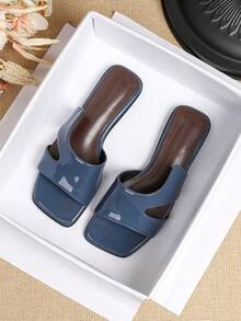 Women's Flat Sandals 2026 Spring/Summer New Versatile Soft Sole Beach Slippers Fashion Roman Sandals Plus Size Women's Shoes 41-43 - Blue - View 5