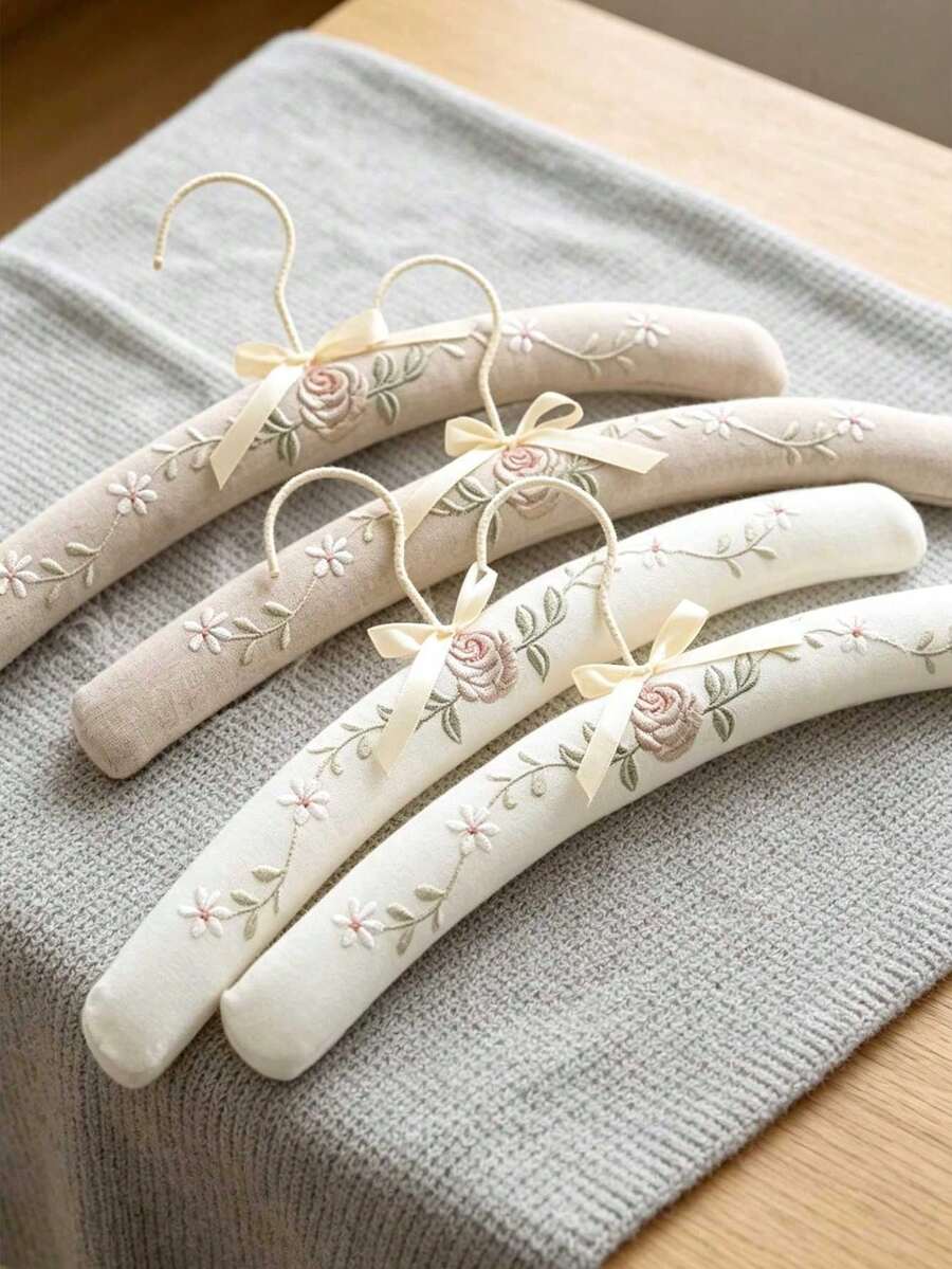 European Style Fabric Covered Clothes Hanger, Non-Slip Mark-Free Hanging Rack For Wedding Dress, Embroidered Sponge Garment Hanger For Clothing Store - Perfect For Wedding Dress And Suits - Wedding Accessories - Wedding Decoration Supplies, Suitable For Suits, Wedding Gifts, Bridal Shower - Multicolor - View 1