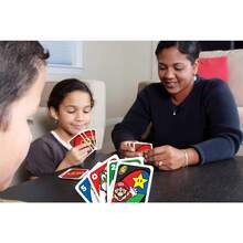 Mattel UNO Super Mario 卡牌遊戲，適合兒童、成人、家庭和遊戲之夜，主題牌組與特殊規則，2 至 10 人玩家 - DRD00 - 查看 2