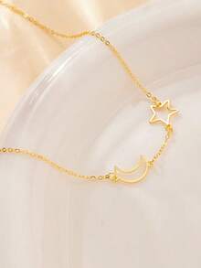 1pc S925 Sterling Silver Minimalist Personalized Fresh Dreamy Hollow Star Moon Side Necklace Korean Ins Artistic Style Niche Elegant Versatile Fashion Low-Key Gentle Atmosphere Neck Accessory Daily Commute Casual Shopping High-End Jewelry Graduation Season Gift - Stars and Moon - View 4