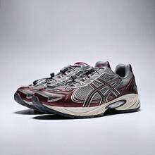 Asics Women Casual Athletic Shoes - 灰色/酒紅色 - 查看 4