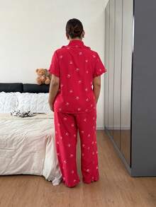 Women's Cute & Stylish Printed Soft Pajama Set, Short Sleeve Button Collar Cropped Top & Long Pants, Soft Skin-Friendly Loungewear, Loose Slimming Fit, Machine Washable & Easy Care, Simple Versatile Style For Home & Casual Wear, Suitable For Daily Outings - Multicolor - View 2